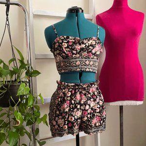 American Eagle Outfitters crop top and shorts SET size XS